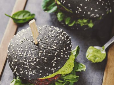 3 Fantastiske og Simple Veganske burger-opskrifter (Video)